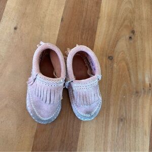 Minnetonka Pink Moccasins Size 1